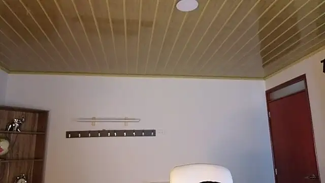 Renaxi Smith online show from 03-12-26, 07:42