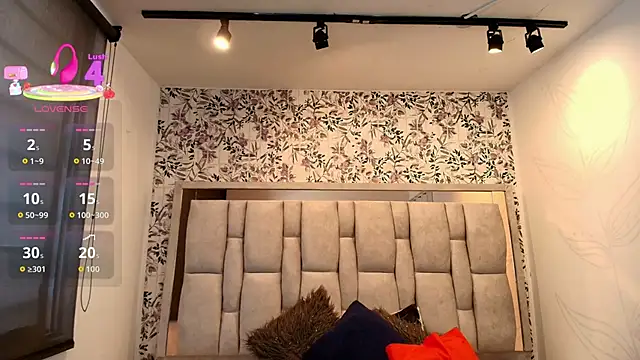 Victoria Adamns online show from 03-07-26, 12:02