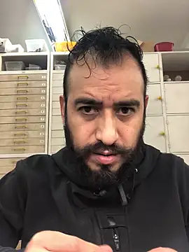 leonardohot1987 online show from 01-31-25, 04:48