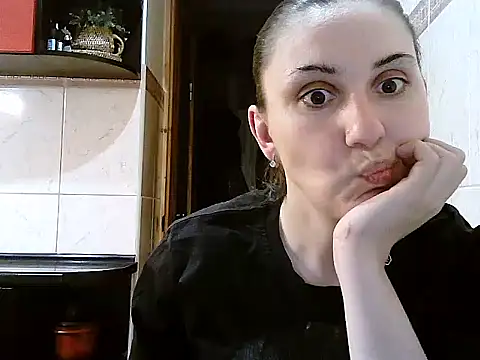 Yuliia30 online show from 03-26-26, 07:08