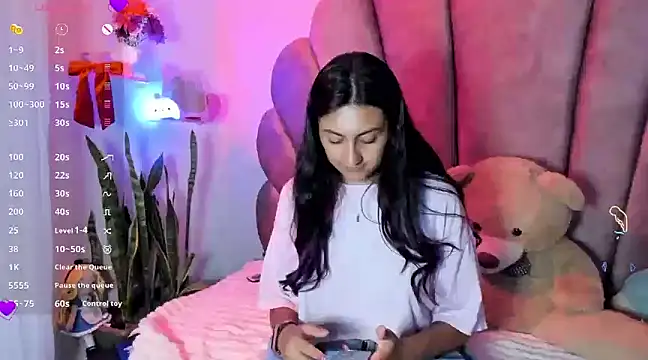 sweetfoxy 17 online show from 02-02-25, 02:17