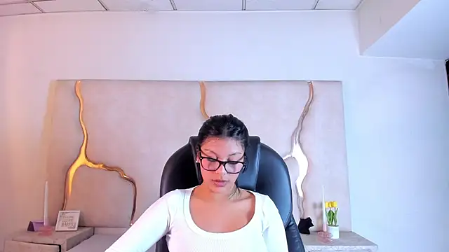 Salmaportman69 online show from 07-15-26, 03:12