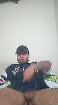 Snapshot of Danger27 chatting on 02-13-25, 04:11 Danger27 online show from 02-13-25, 04:11