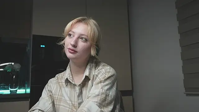 Snapshot of milasmiu chatting on 02-21-25, 03:54 milasmiu online show from 02-21-25, 03:54