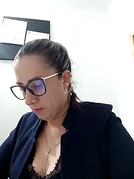 CHARLOTTE 1711 online show from 01-29-25, 11:35