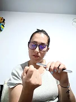 CHARLOTTE 1711 online show from 01-17-26, 04:39