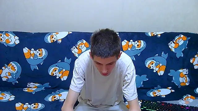 Snapshot of Lester_Broo chatting on 05-22-26, 07:52 Lester Broo online show from 05-22-26, 07:52