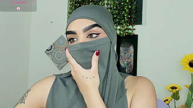 Maissa Alabi online show from 11-11-25, 06:41