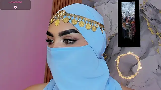 Maissa Alabi online show from 04-15-26, 07:58