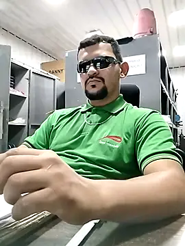 Snapshot of mamauara092 chatting on 07-08-26, 05:39 mamauara092 online show from 07-08-26, 05:39