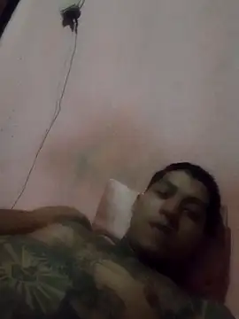 Snapshot of Briangalleta chatting on 11-08-25, 01:22 Briangalleta online show from 11-08-25, 01:22