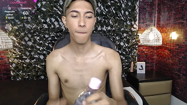 HarolddXL online show from 02-22-25, 01:35