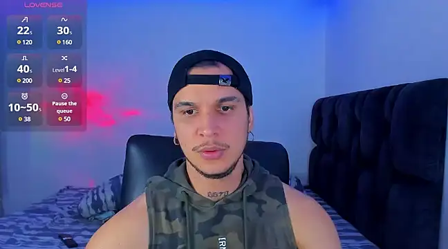 Snapshot of austinoficial chatting on 02-02-25, 01:34 austinoficial online show from 02-02-25, 01:34