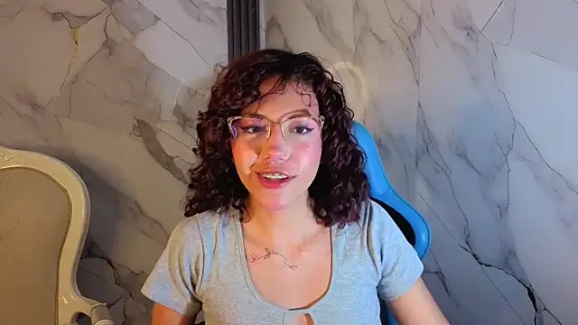 zoe ch  online show from 06-04-26, 03:12