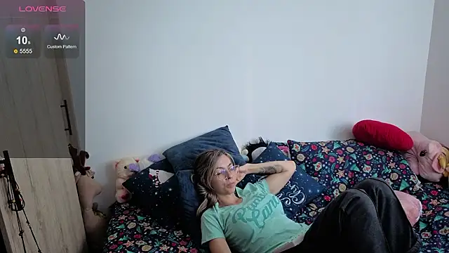 Princezzlove3 online show from 02-26-26, 02:27