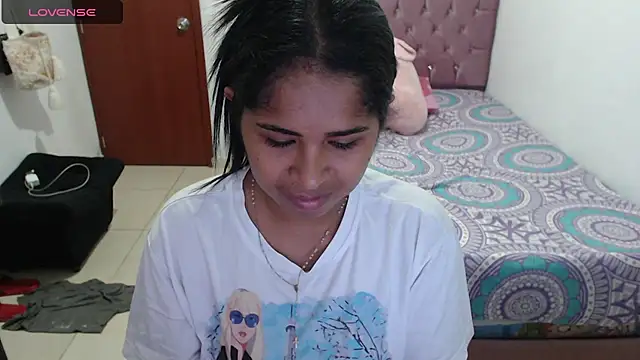Snapshot of july-feria chatting on 01-14-25, 01:04 july-feria online show from 01-14-25, 01:04