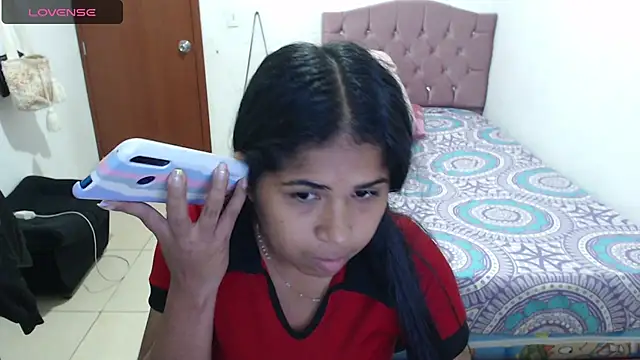 Snapshot of july-feria chatting on 01-19-25, 12:28 july-feria online show from 01-19-25, 12:28