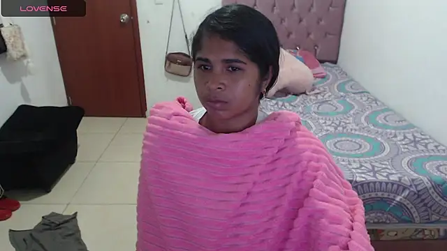 Snapshot of july-feria chatting on 02-20-25, 02:29 july-feria online show from 02-20-25, 02:29