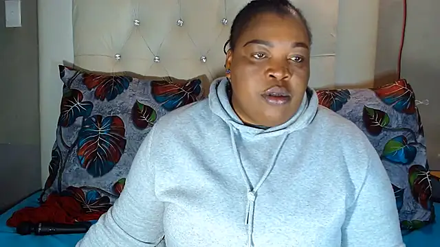 Snapshot of omalicha98 chatting on 07-09-26, 05:44 omalicha98 online show from 07-09-26, 05:44