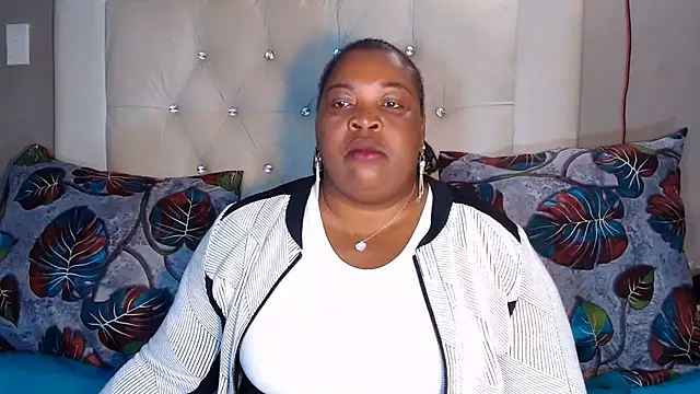 Snapshot of omalicha98 chatting on 07-16-26, 07:03 omalicha98 online show from 07-16-26, 07:03