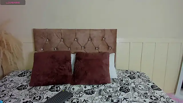 Snapshot of Natashawool1 chatting on 01-30-25, 02:25 Natashawool1 online show from 01-30-25, 02:25