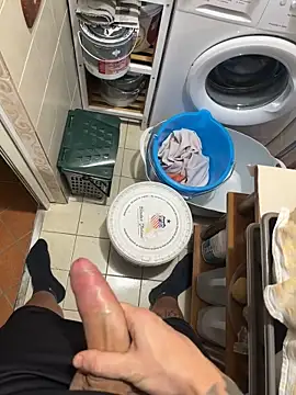 Vincenzosjabcbj online show from 10-17-25, 01:42