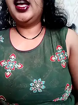 Snapshot of Haseena_Baby chatting on 05-04-26, 10:22 Haseena Baby online show from 05-04-26, 10:22