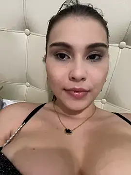 Aitana Hilton  online show from 03-18-25, 11:53