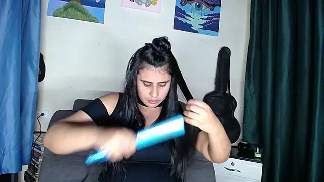 Snapshot of Antonellaa_111 chatting on 03-02-25, 05:44 Antonellaa 111 online show from 03-02-25, 05:44
