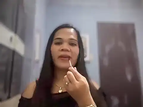 Snapshot of SophiaCourthaway chatting on 04-07-26, 10:09 SophiaCourthaway online show from 04-07-26, 10:09