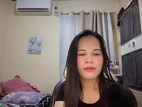 SophiaCourthaway online show from 06-06-26, 02:33
