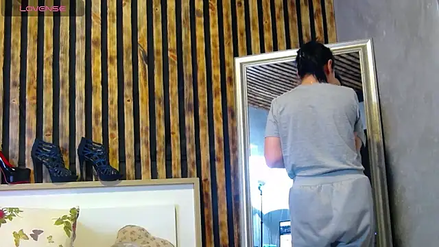 Tory Lovi online show from 04-09-26, 04:01