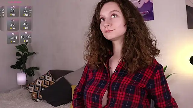 Snapshot of Leya_Curly chatting on 05-16-26, 10:47 Leya Curly online show from 05-16-26, 10:47