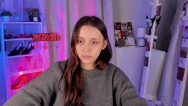 Snapshot of Sahara_Shields chatting on 10-24-25, 10:33 Sahara Shields online show from 10-24-25, 10:33