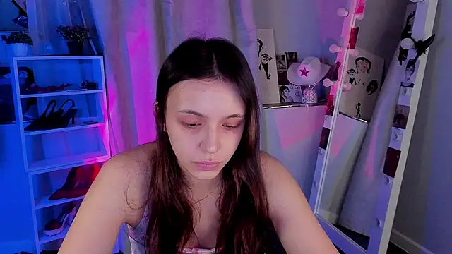 Snapshot of Sahara_Shields chatting on 11-21-25, 11:09 Sahara Shields online show from 11-21-25, 11:09