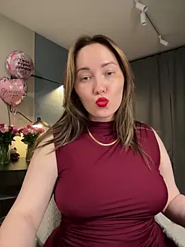 Snapshot of Kiss_My_Body chatting on 05-24-26, 08:14 Kiss My Body online show from 05-24-26, 08:14