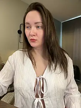 Snapshot of Kiss_My_Body chatting on 06-21-26, 06:21 Kiss My Body online show from 06-21-26, 06:21