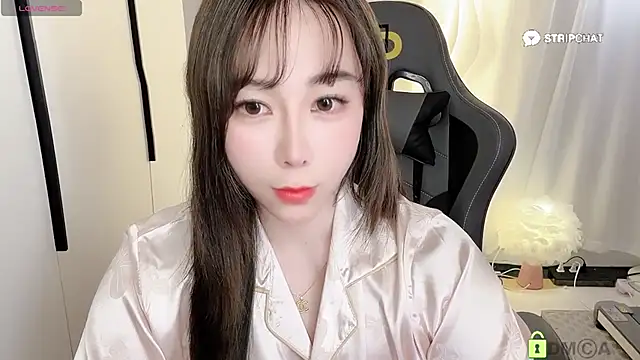 Snapshot of Alano-01 chatting on 03-21-25, 12:50 Alano-01 online show from 03-21-25, 12:50