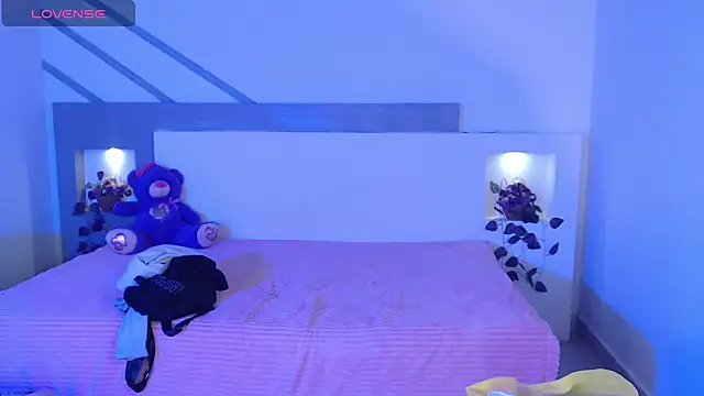 IslaBlaze online show from 02-06-25, 12:16