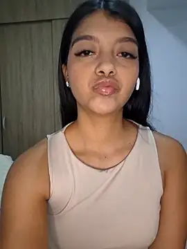 IslaBlaze online show from 04-10-26, 06:45