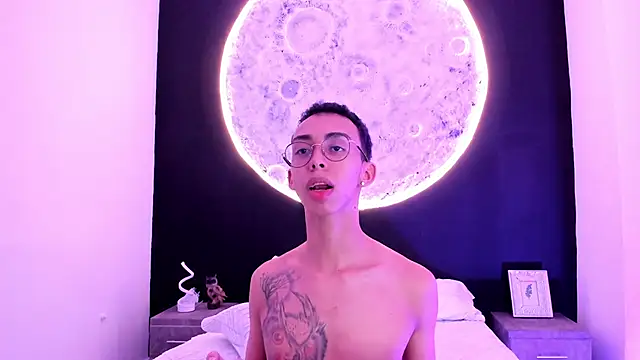 EthaanCox online show from 02-15-25, 02:37