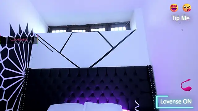 EthaanCox online show from 10-17-25, 09:17