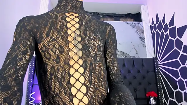 EthaanCox online show from 04-05-26, 09:23