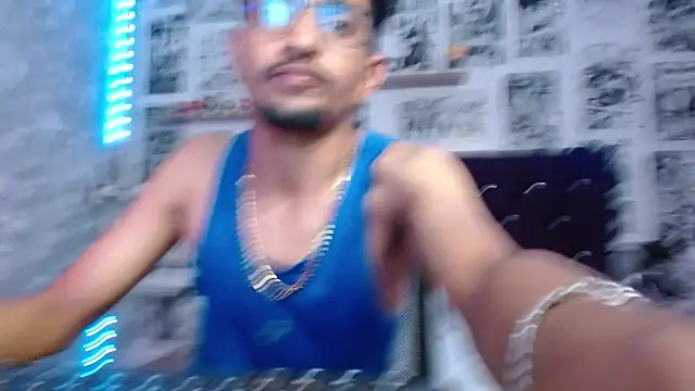 Flecho0 online show from 01-17-25, 12:20