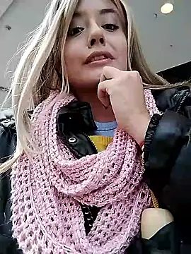 monicavictoria1301 online show from 05-12-26, 01:08