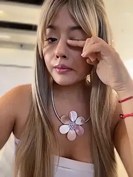monicavictoria1301 online show from 06-06-26, 02:11