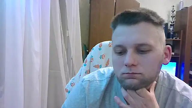 Snapshot of HunterOnBoobs chatting on 03-06-25, 10:47 HunterOnBoobs online show from 03-06-25, 10:47