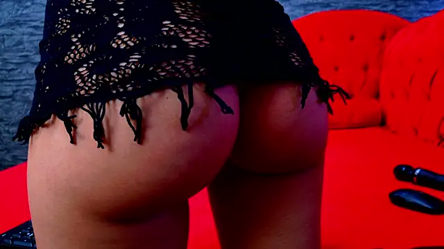 SelenaNoir online show from 11-12-25, 06:03