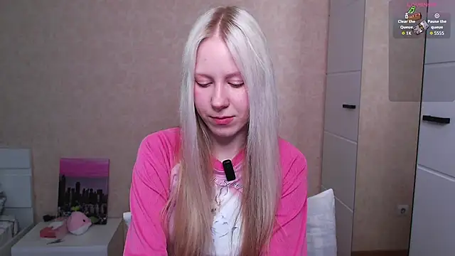 Snapshot of Mary_Kitty88 chatting on 05-12-26, 09:45 Mary Kitty88 online show from 05-12-26, 09:45