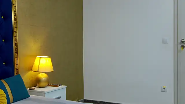 Annabellerise online show from 02-14-25, 06:19